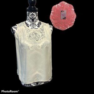 Forever 21 Sleeveless Lacey Blouse